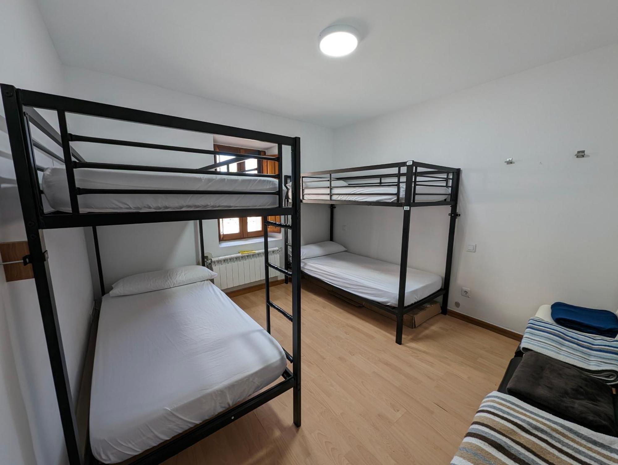Albergue El Alfar/Pilgrim Hostel Hornillos del Camino Exteriör bild
