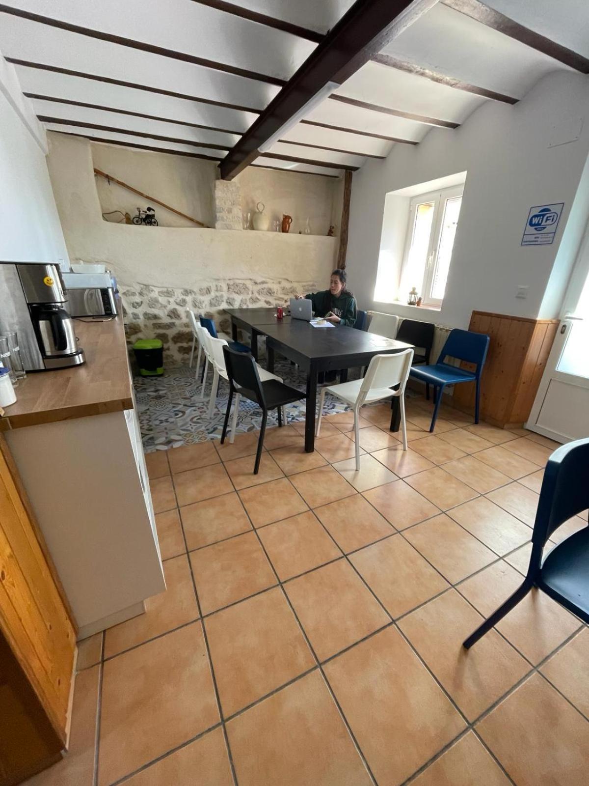 Albergue El Alfar/Pilgrim Hostel Hornillos del Camino Exteriör bild