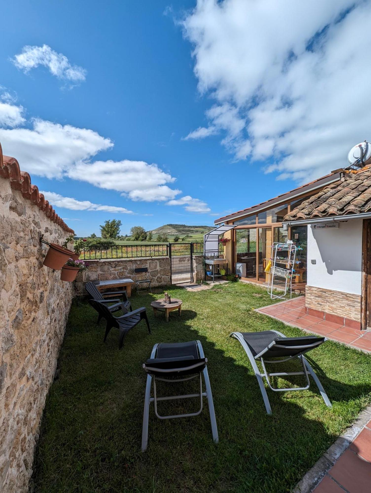 Albergue El Alfar/Pilgrim Hostel Hornillos del Camino Exteriör bild